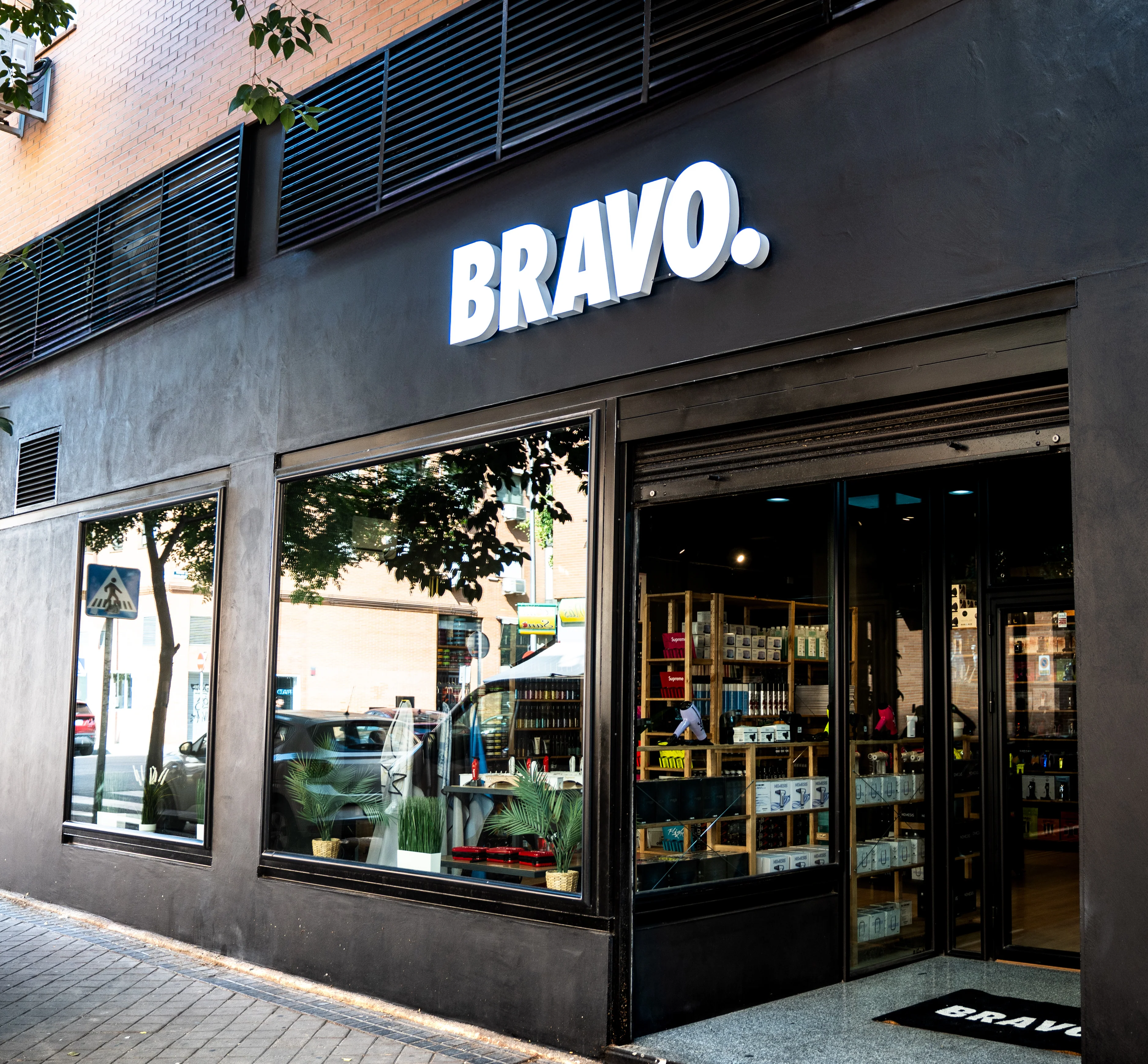 Potencia tu barbería con Bravo