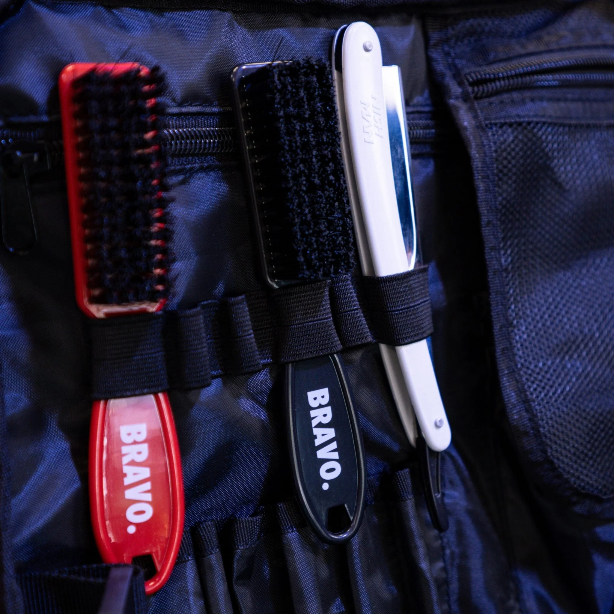MOCHILA PROFESIONAL BARBERO NEGRO -  BRAVO - Image 8
